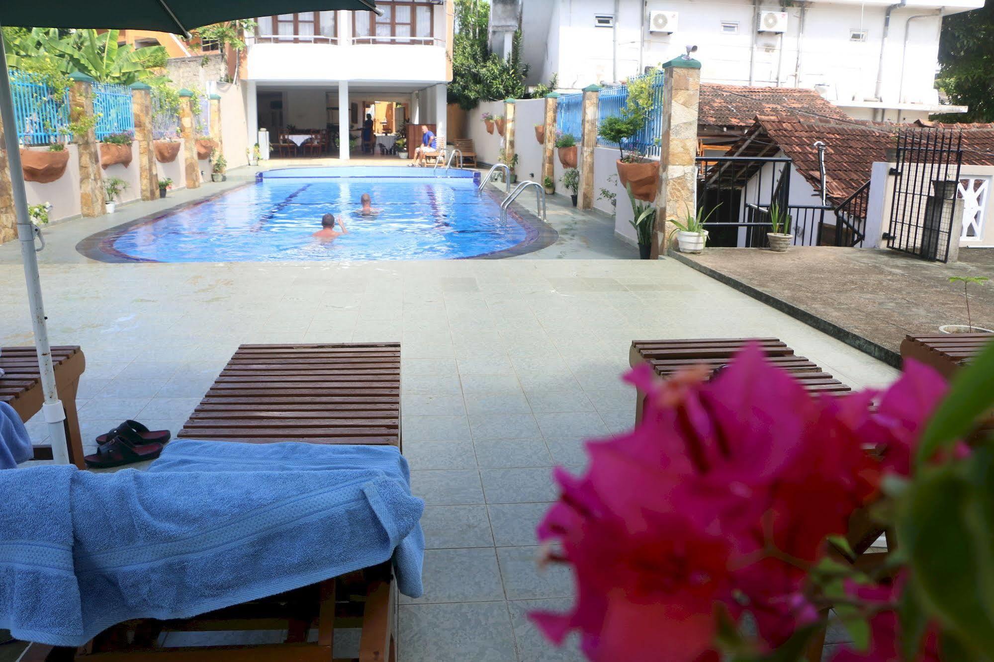 Lavendish Beach Resort Unawatuna Exterior foto